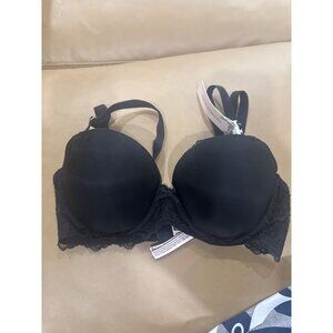 Victorias Secret Black Lightly Lined Push-Up Bra 32DD With Lace Detail & Adjusta